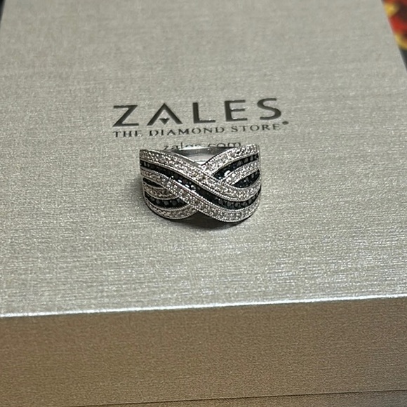 Zales Sterling Silver Ring with Dark Blue Rhinestones - Picture 2 of 5